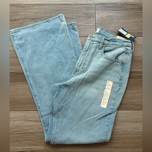 Universal Thread size 10 high rise flare jean